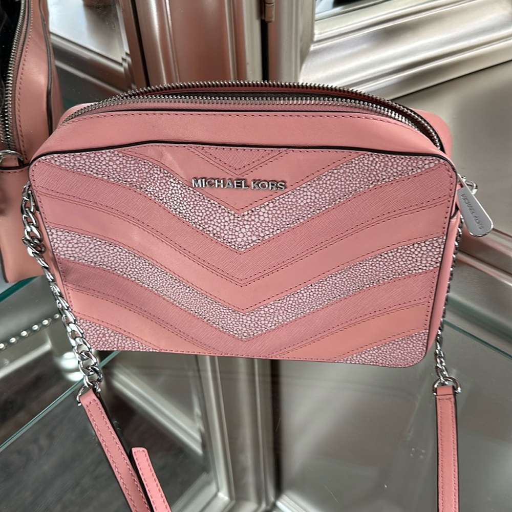 Michael kors purse